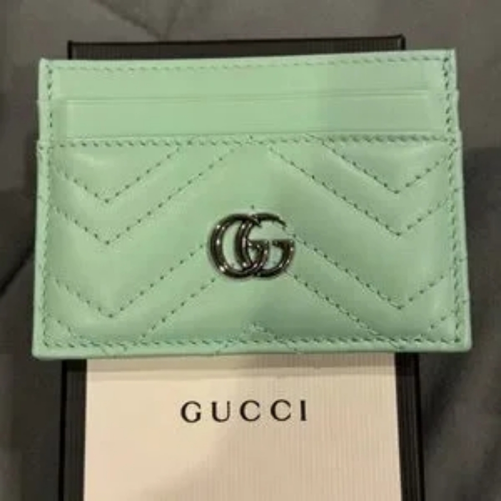 GUCCI GG leather card holder (NWOT)